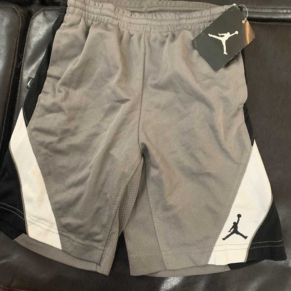 NWT Jordan Shorts size 5-6